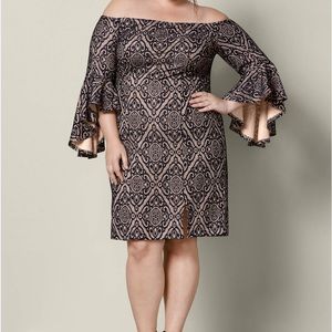 Black & beige off the shoulder bell sleeve dress Sz. 18